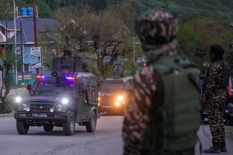 Pakistan i Indija pristali na trenutačni i potpuni prekid vatre